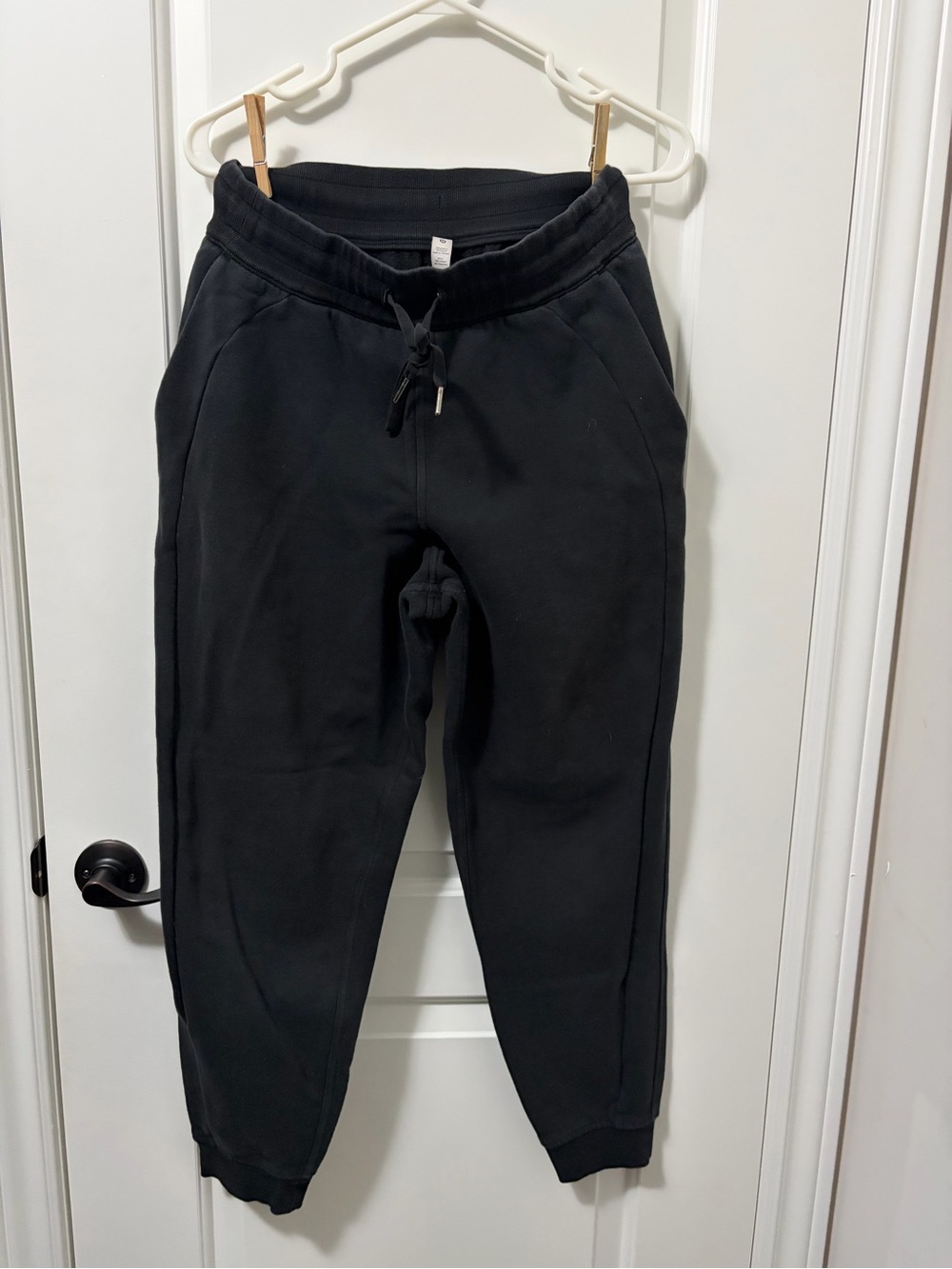 Lululemon scrubs track pants